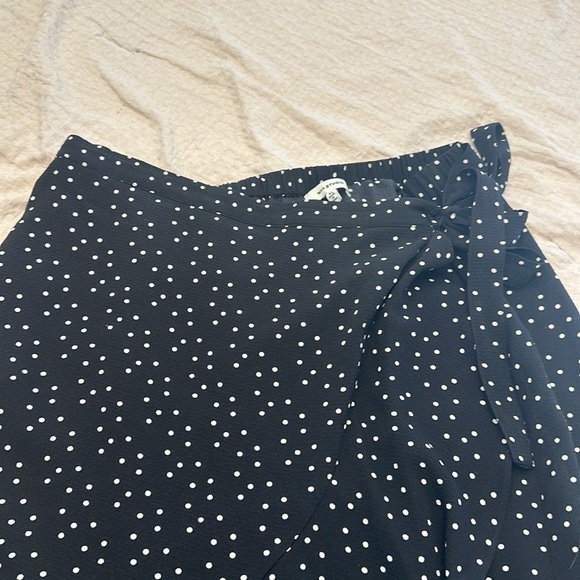 Polkadot faux wrap ruffle midi skirt - Picture 2 of 4